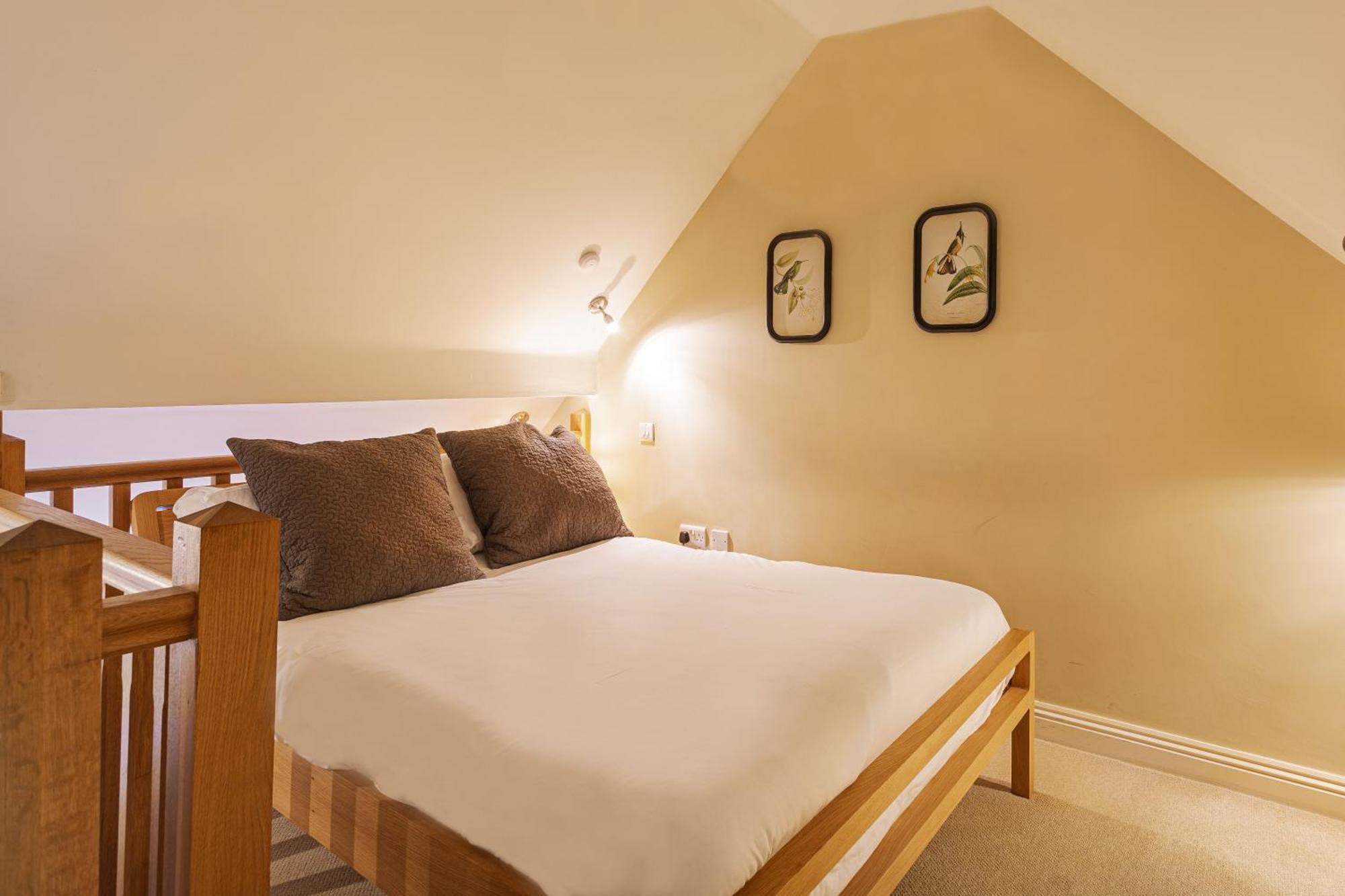 The White Horse Hotel, Romsey, Hampshire Exteriér fotografie