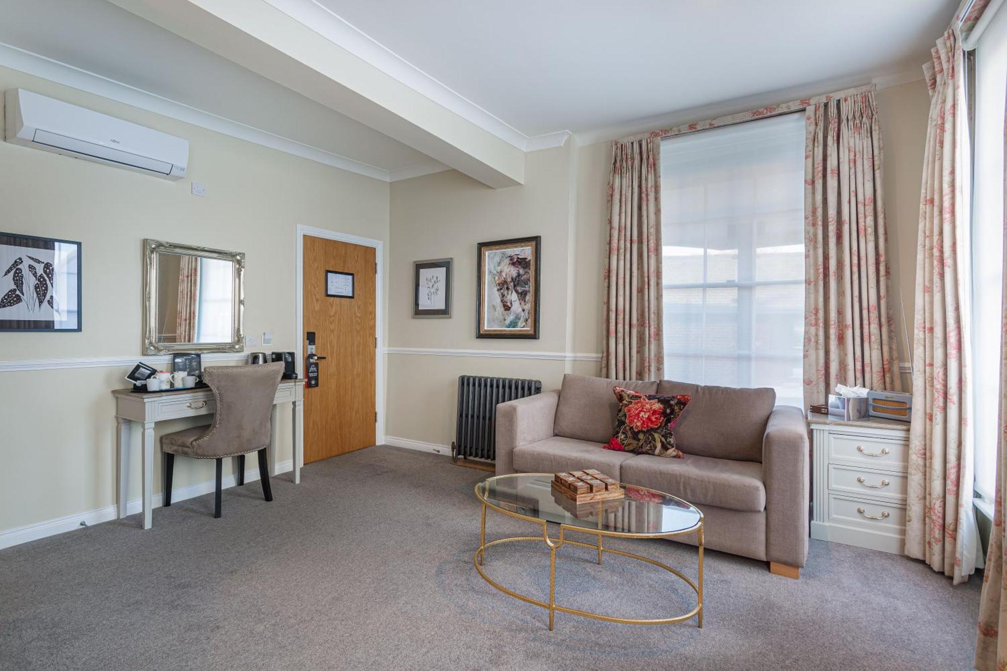 The White Horse Hotel, Romsey, Hampshire Exteriér fotografie