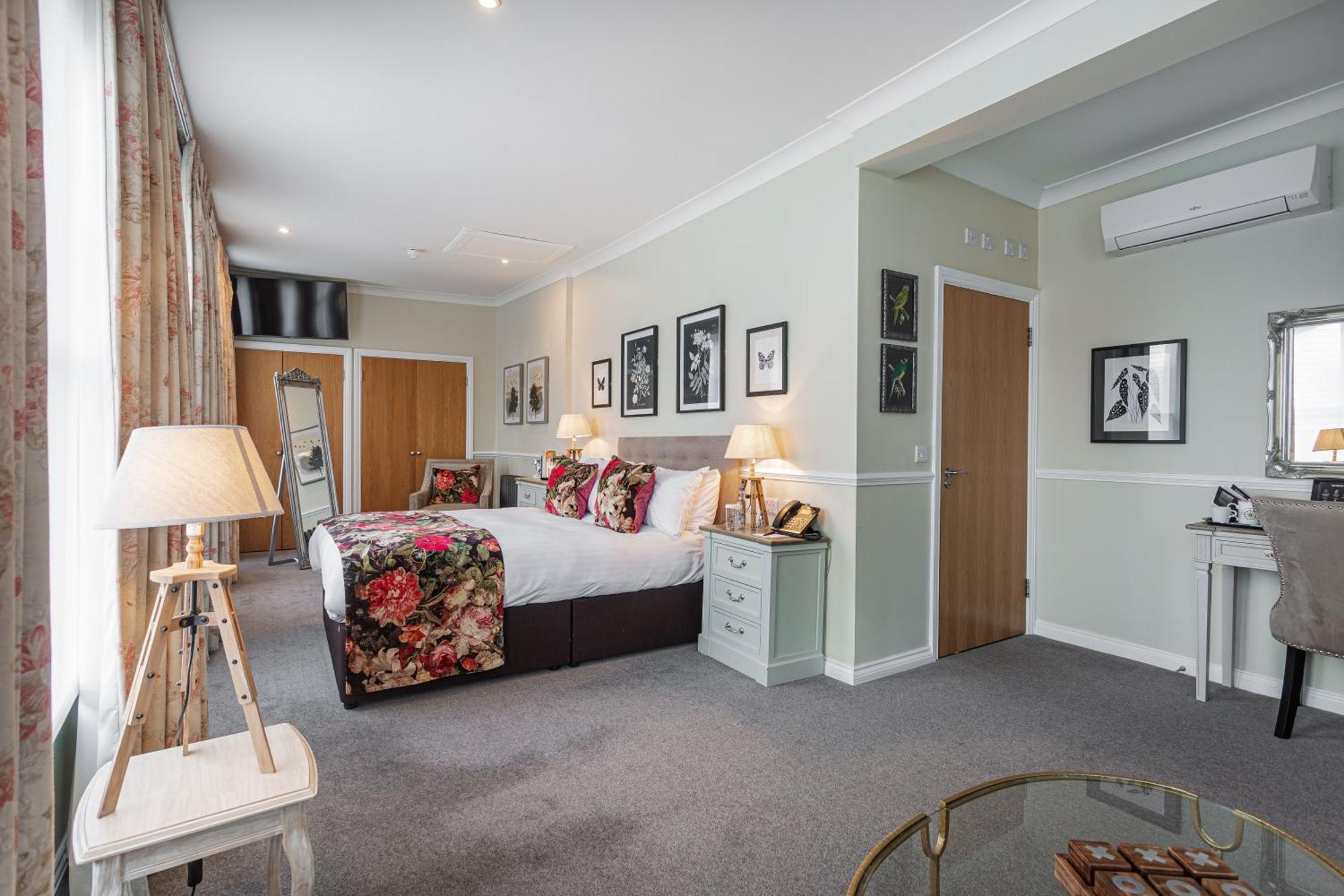 The White Horse Hotel, Romsey, Hampshire Exteriér fotografie
